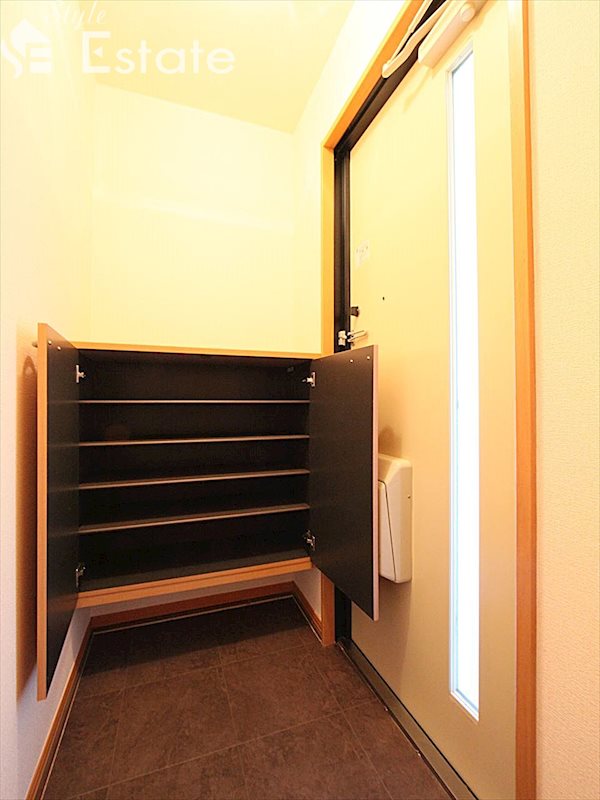 シューズボックス