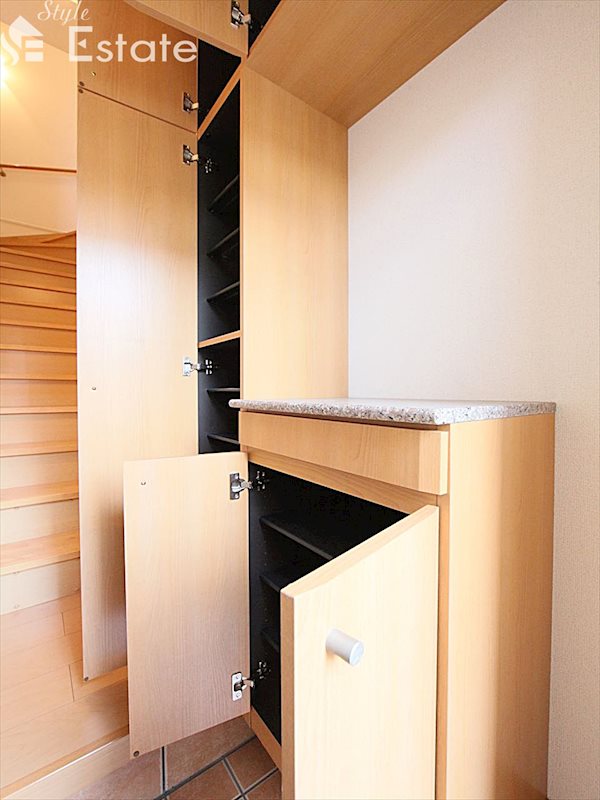 シューズボックス