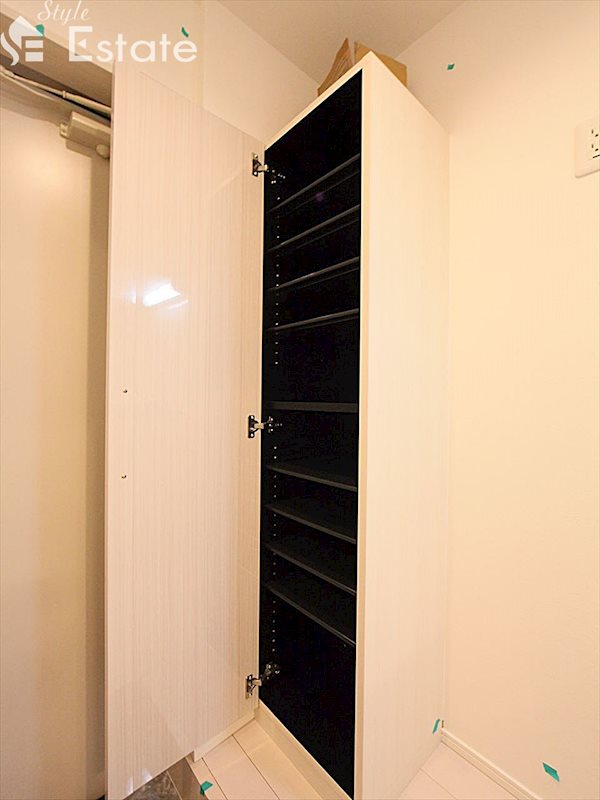 シューズボックス