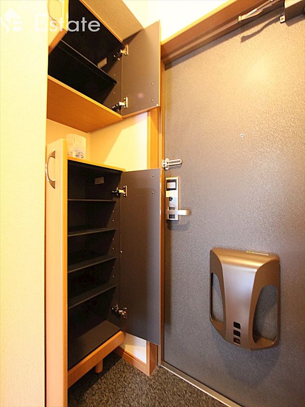 シューズボックス