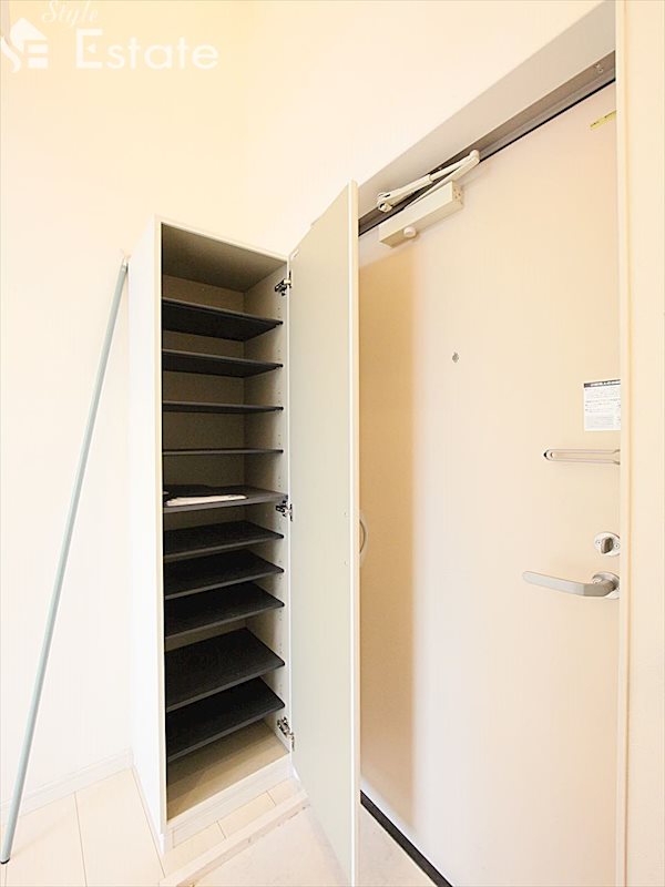 シューズボックス