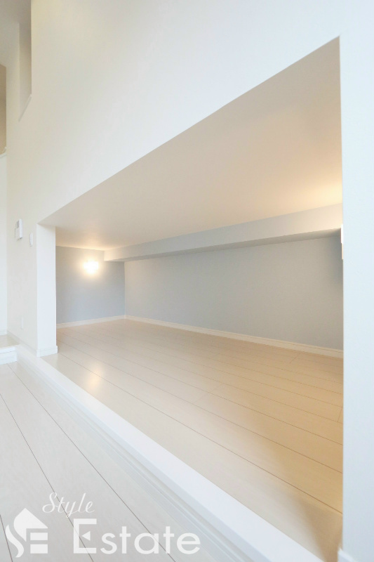 CRASTINE UNDER LOFT モデルルーム 見学予約受付中