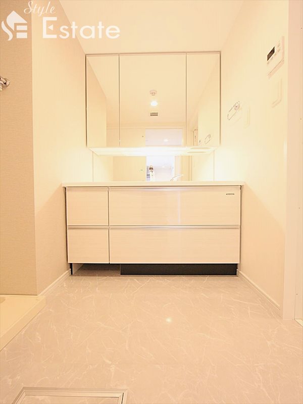 脱衣場 独立洗面台