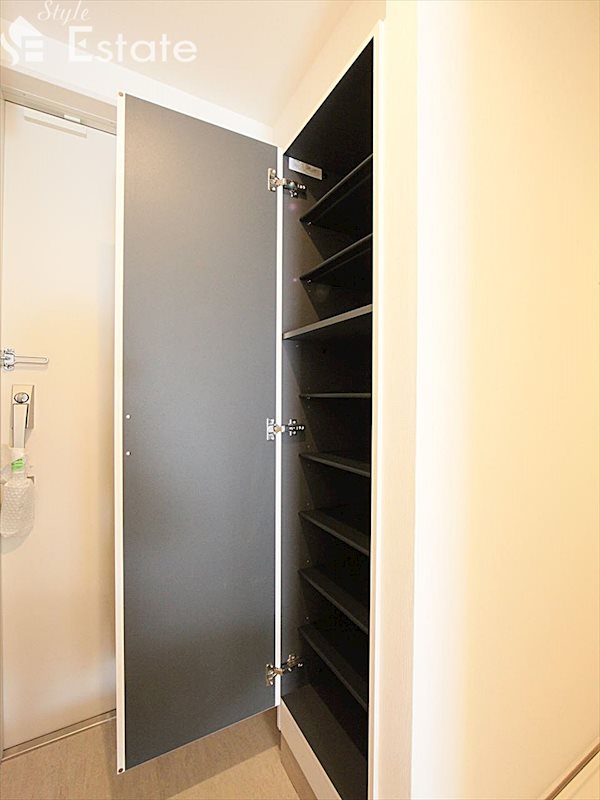 シューズボックス