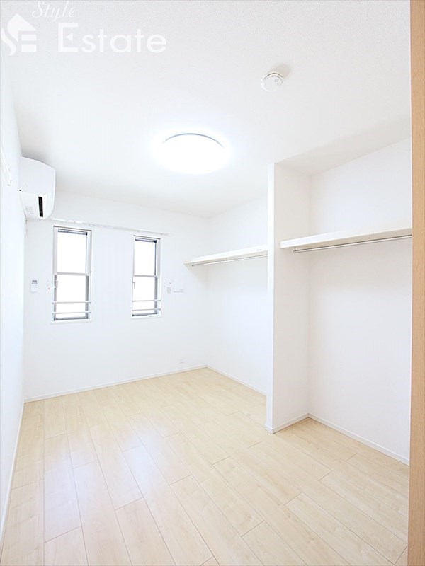 洋室 オープンクローセット