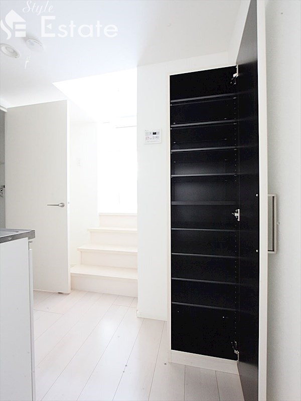 シューズボックス