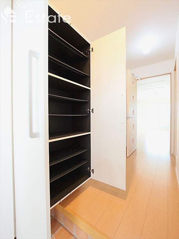 シューズボックス