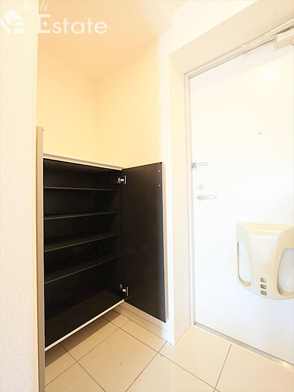 シューズボックス