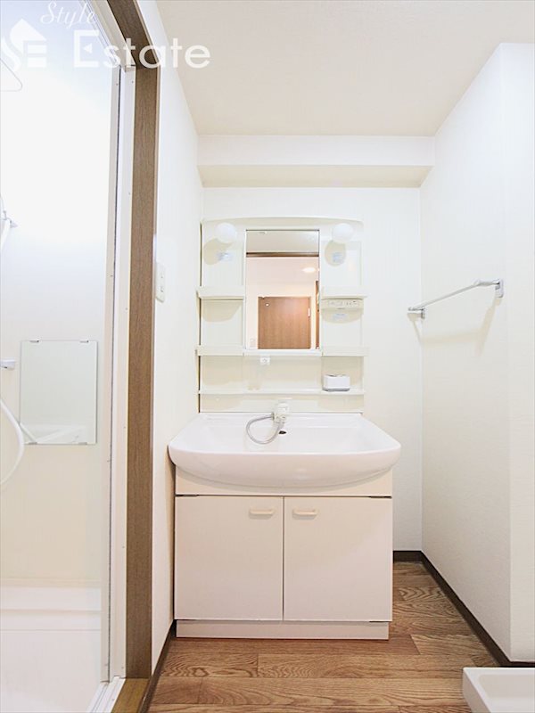 脱衣場 独立洗面台