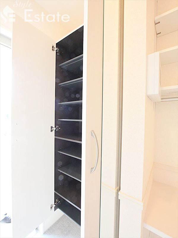 シューズボックス