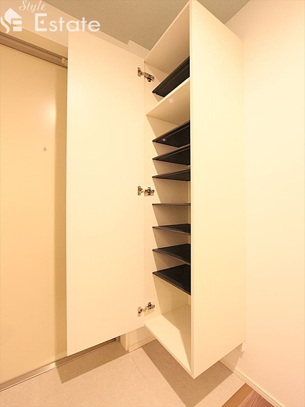 シューズボックス