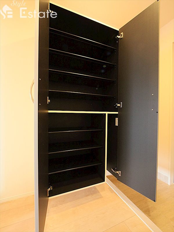 シューズボックス