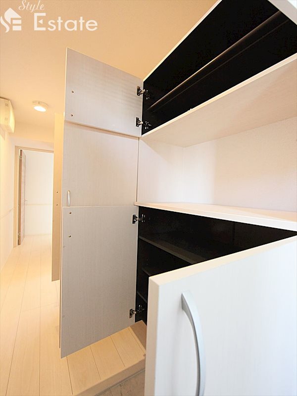 シューズボックス