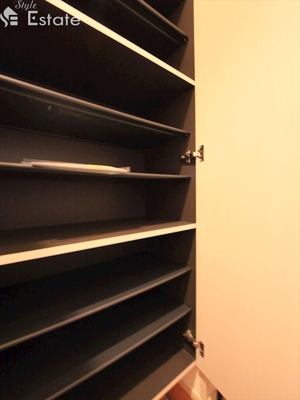 シューズボックス