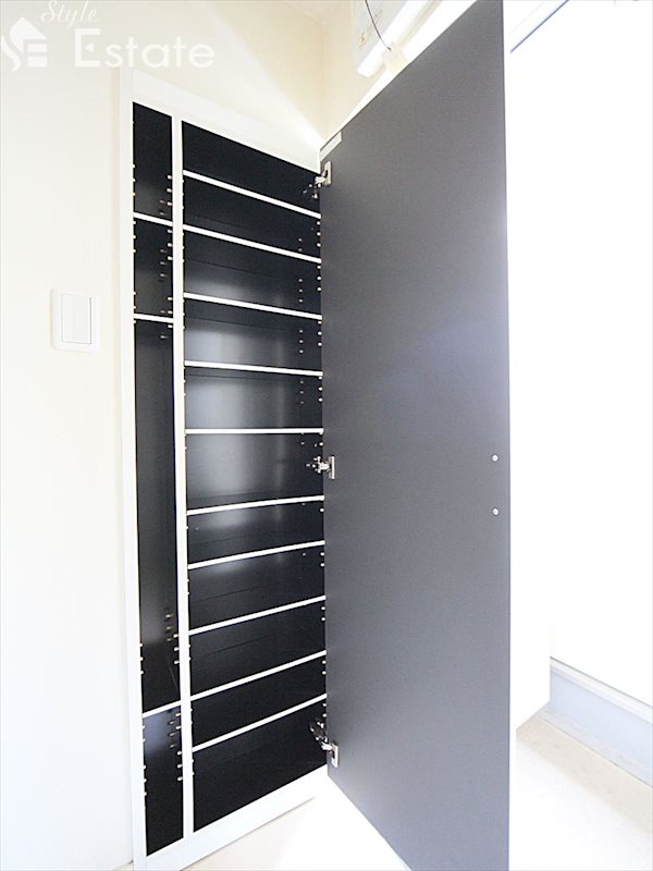 シューズボックス