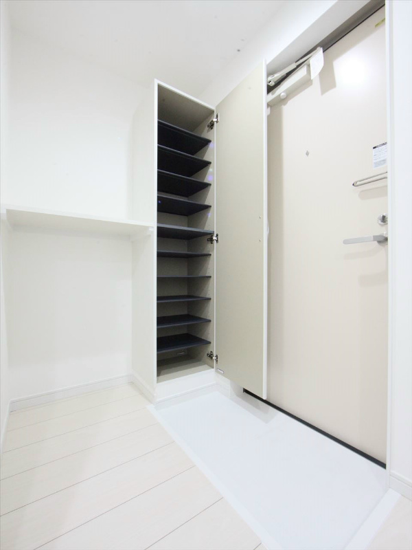 シューズボックス