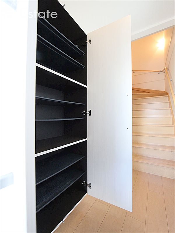 シューズボックス