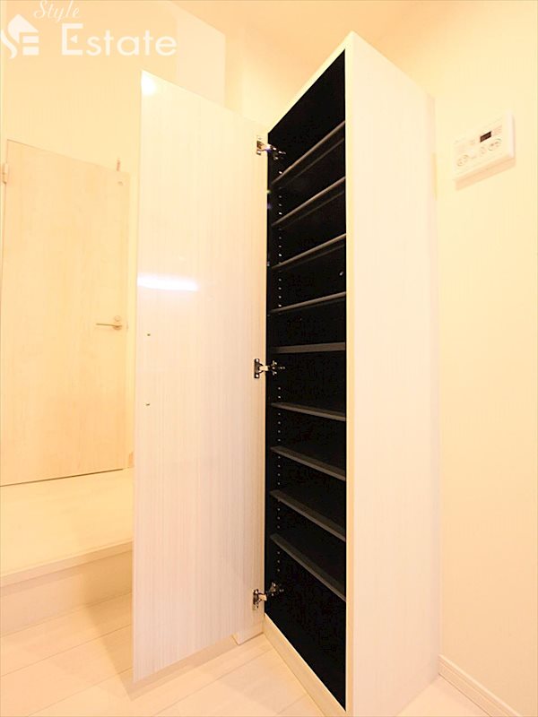 シューズボックス