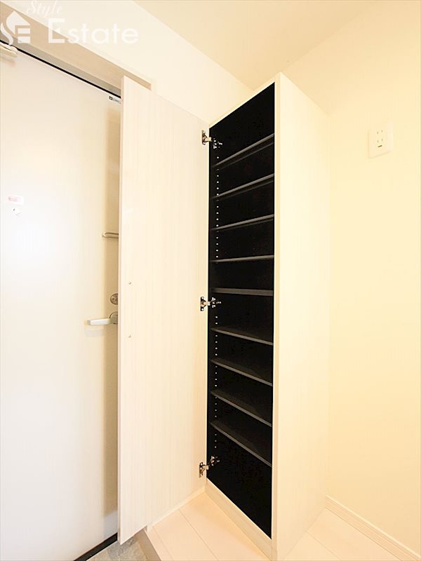 シューズボックス