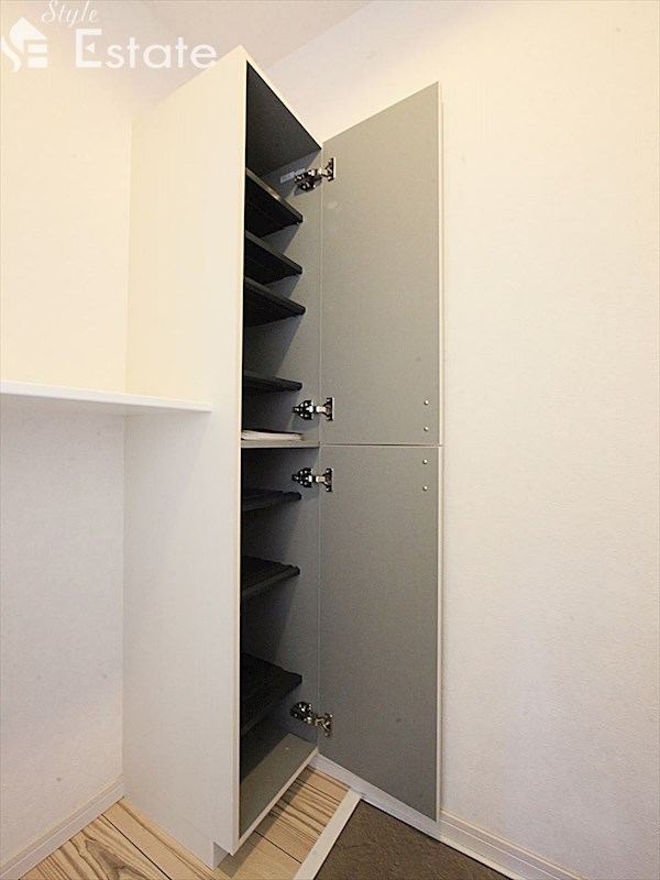 シューズボックス