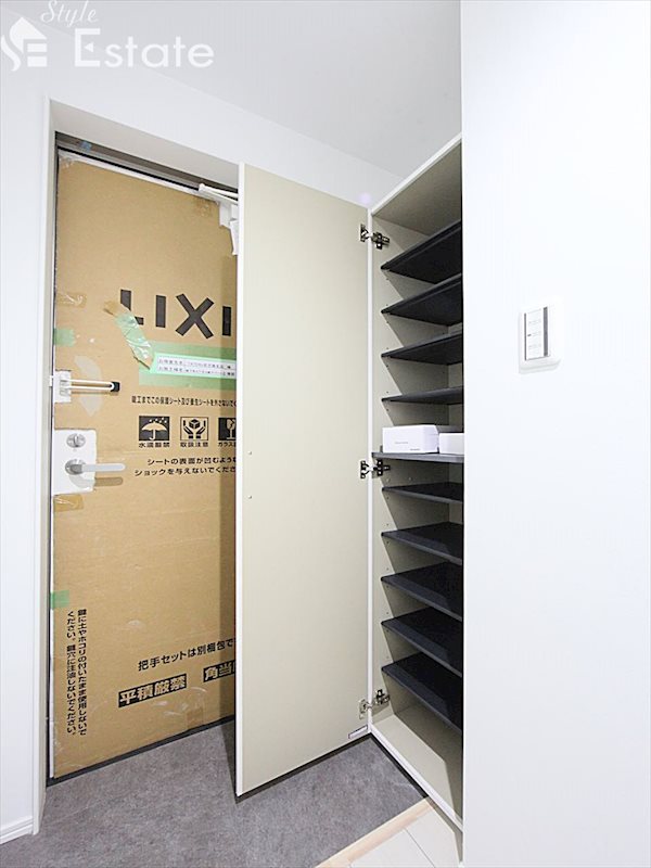 シューズボックス