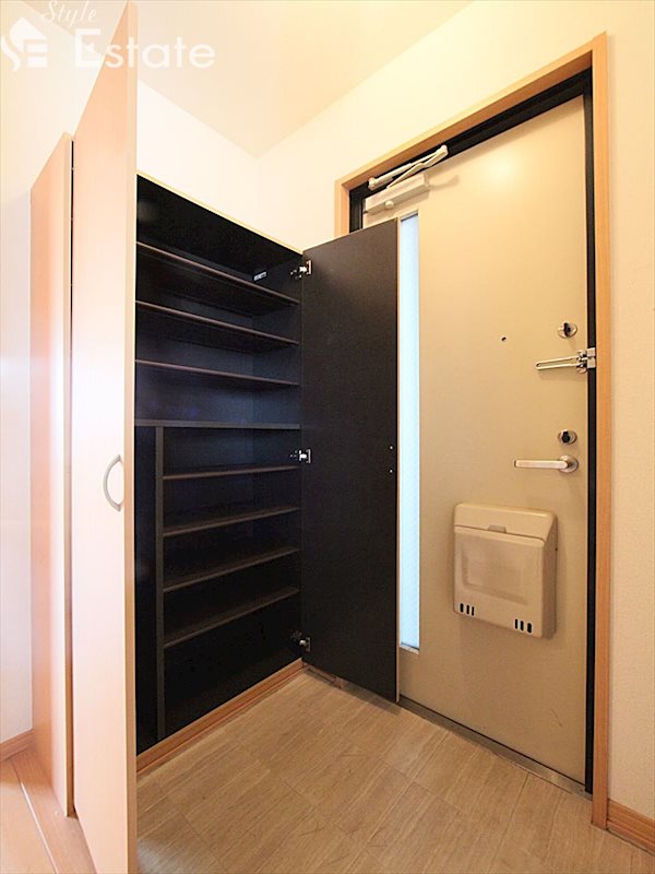 シューズボックス