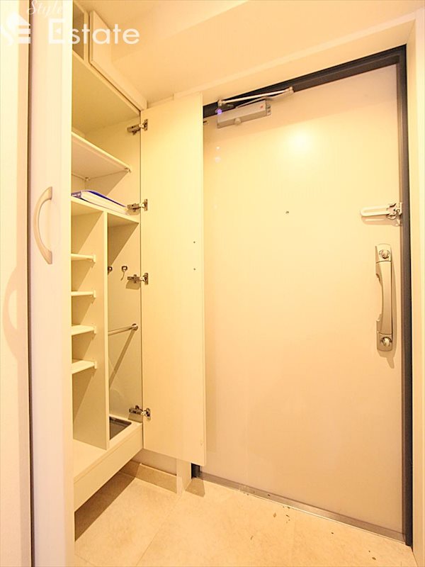 シューズボックス