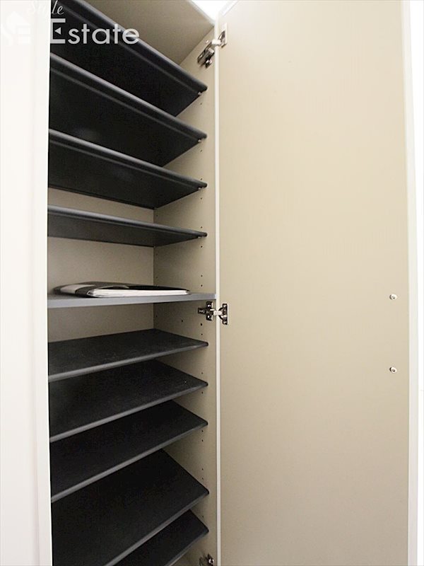 シューズボックス