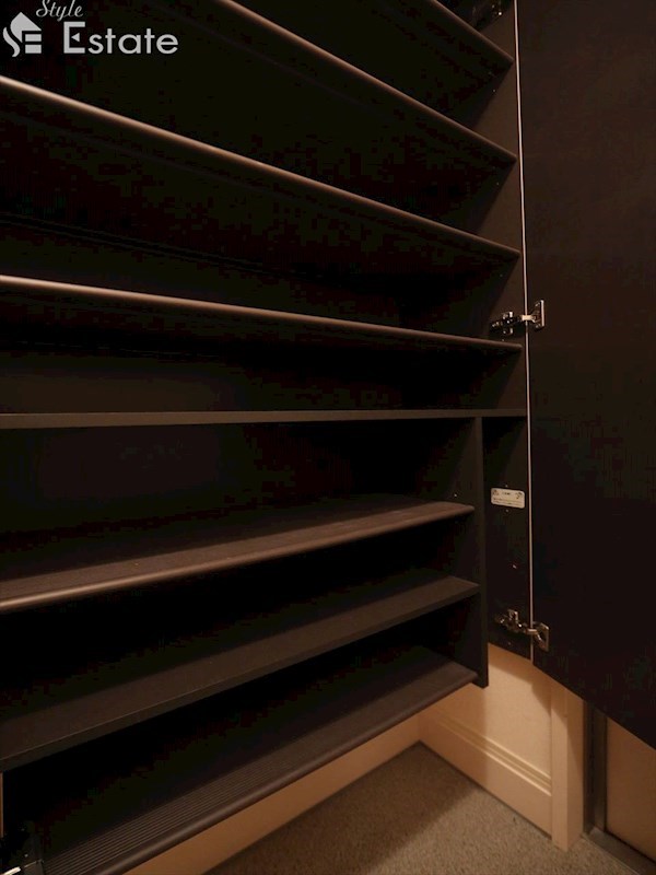 シューズボックス