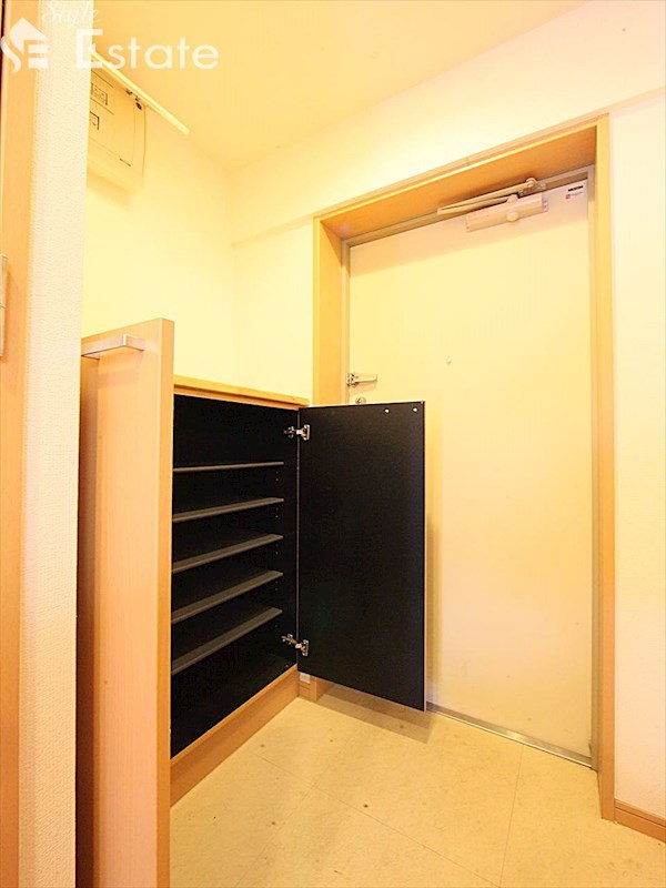 シューズボックス