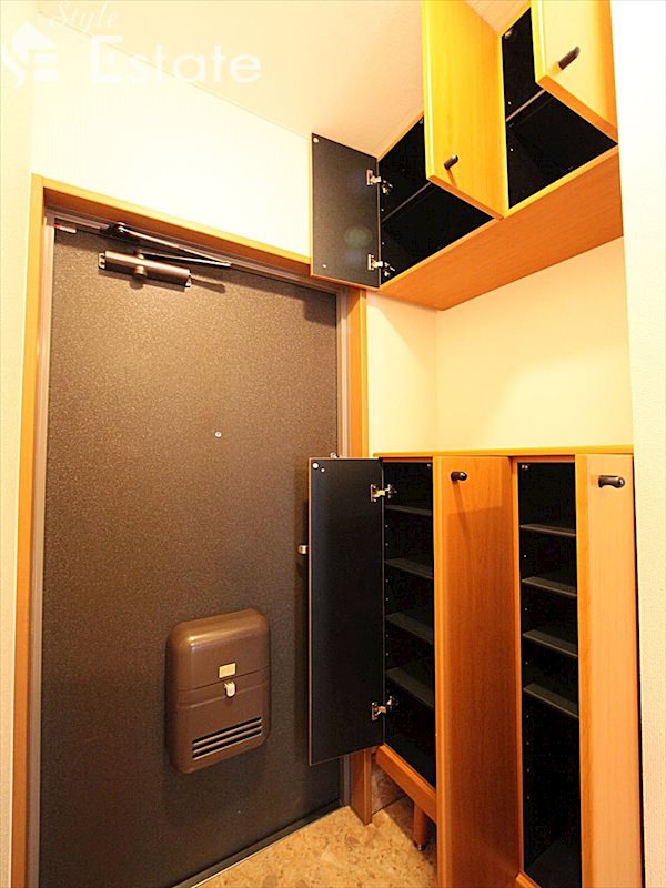 シューズボックス