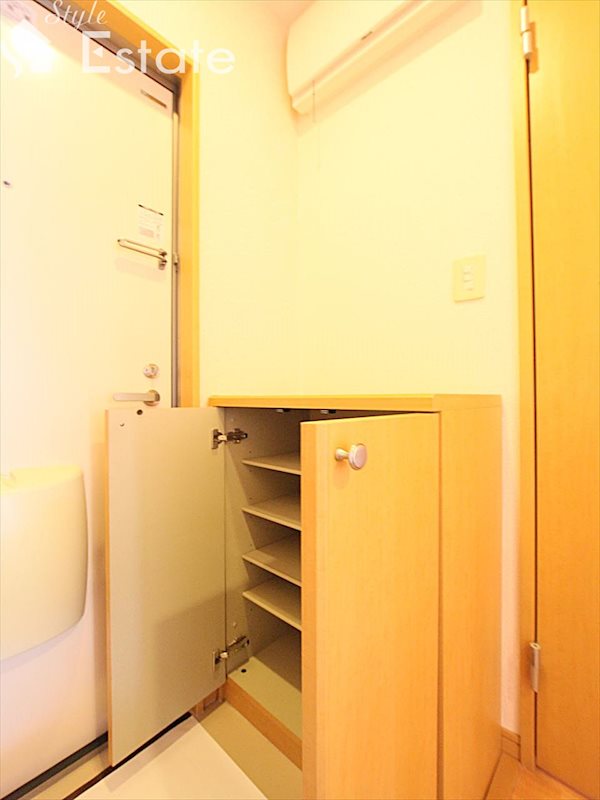 シューズボックス