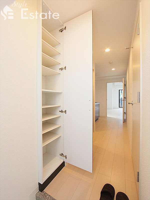 シューズボックス