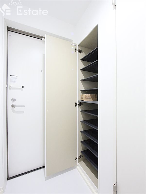 シューズボックス