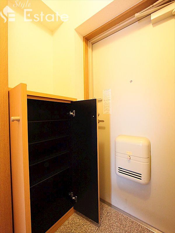 シューズボックス