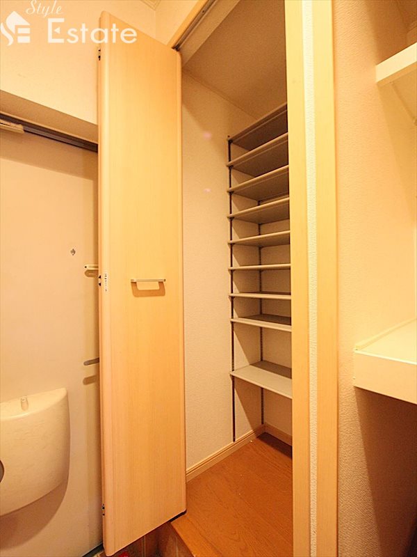 シューズボックス