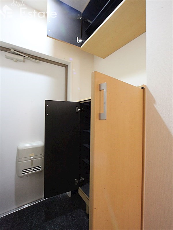 シューズボックス