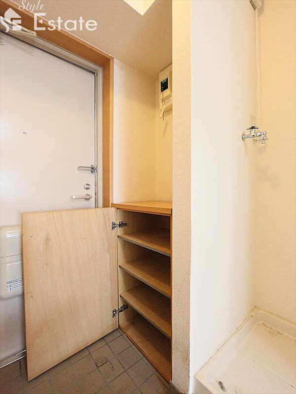 シューズボックス