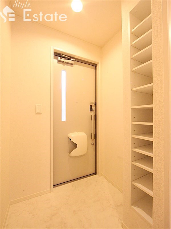 シューズボックス