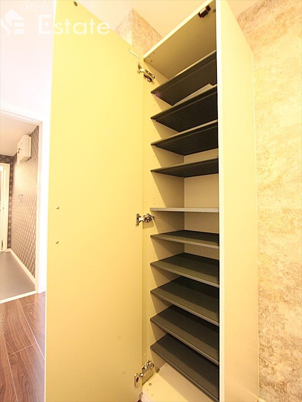 シューズボックス