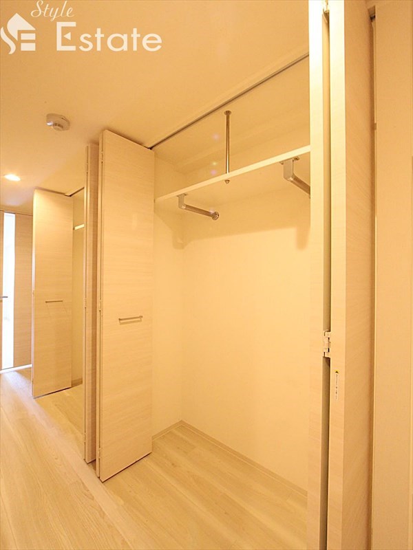 クローゼット充実