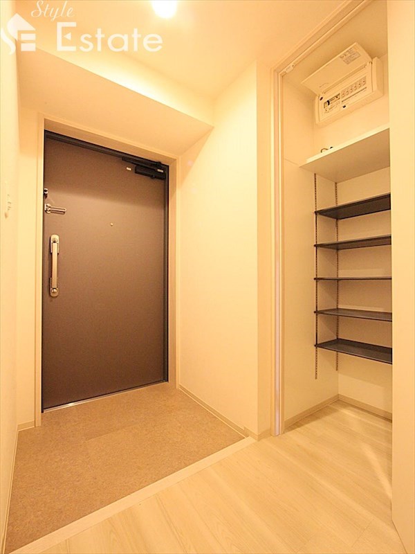 シューズボックス