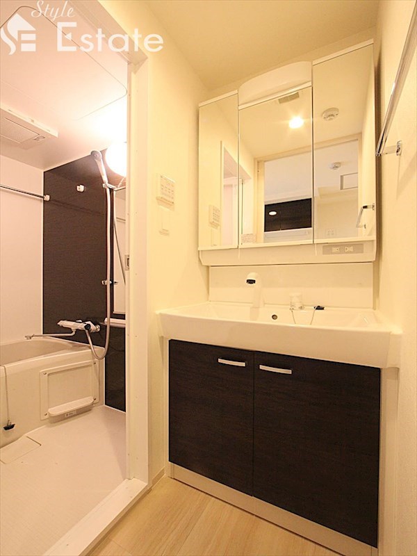 シャンプードレッサー