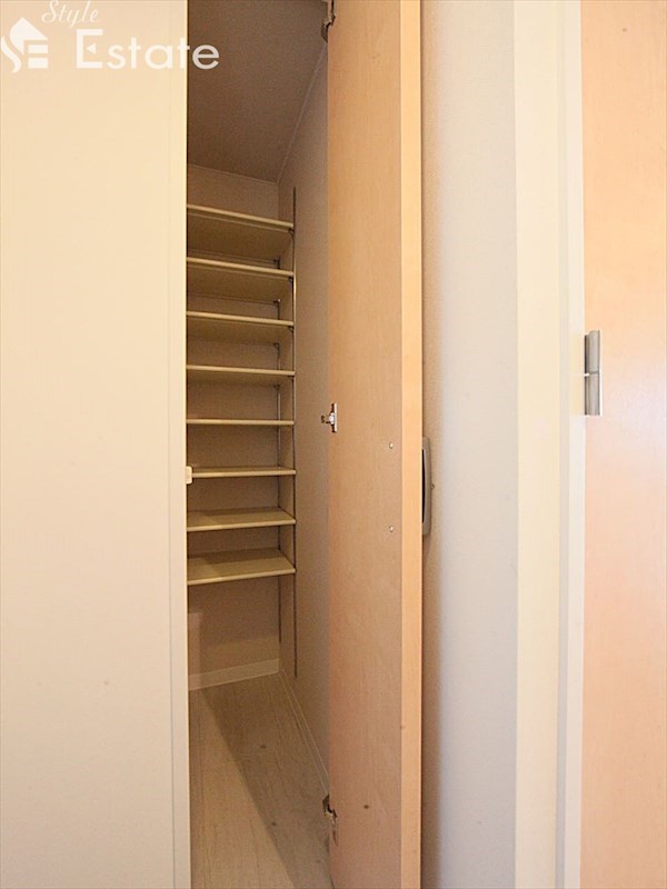 シューズボックス