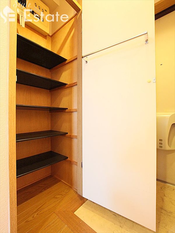 シューズボックス