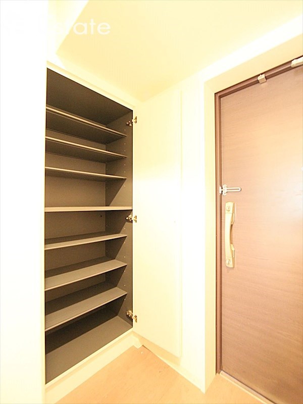 シューズボックス