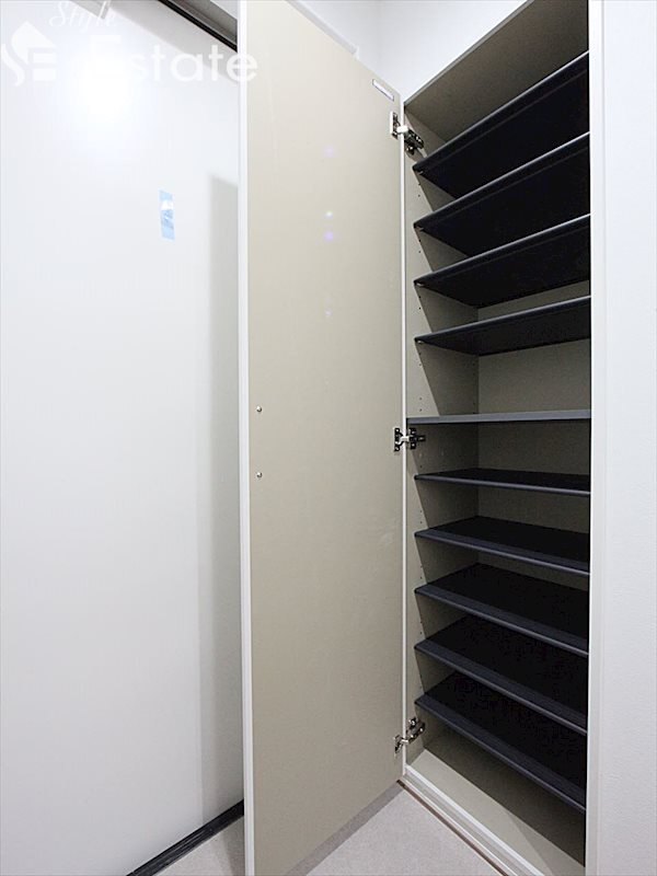 シューズボックス