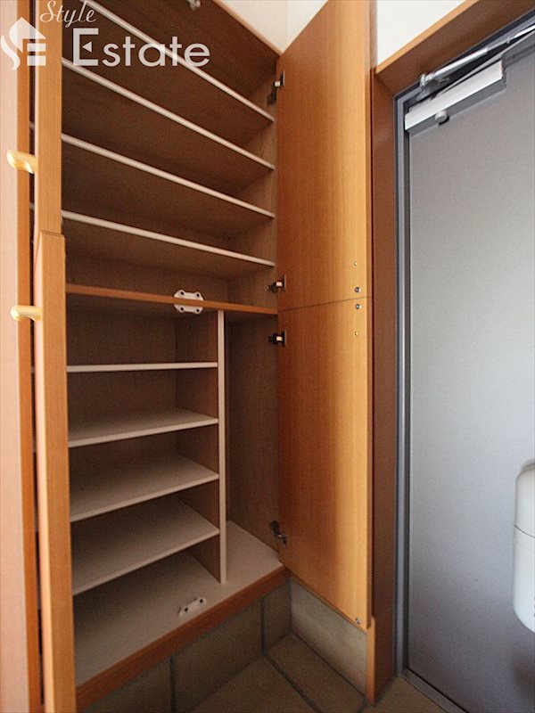 シューズボックス