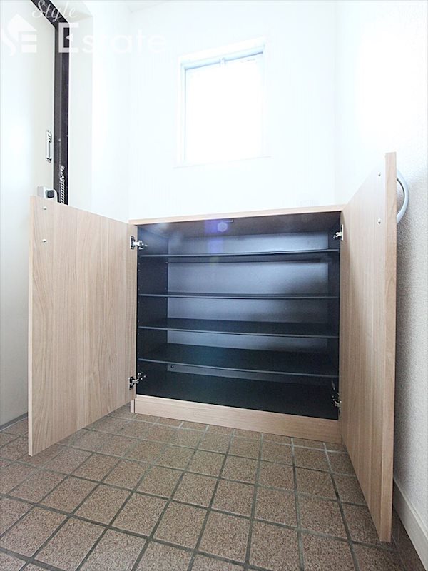 シューズボックス