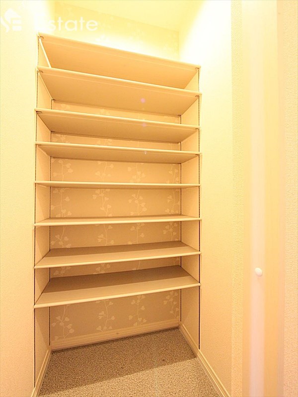 シューズボックス